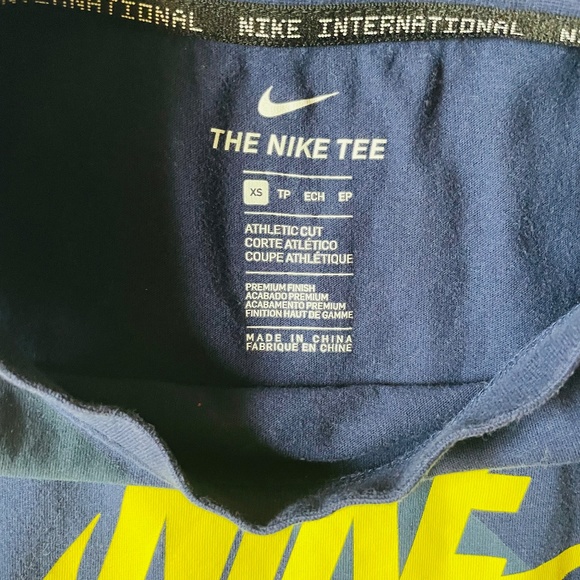 Nike International XS Navy Blue Muscle Tank Top - Picture 3 of 4